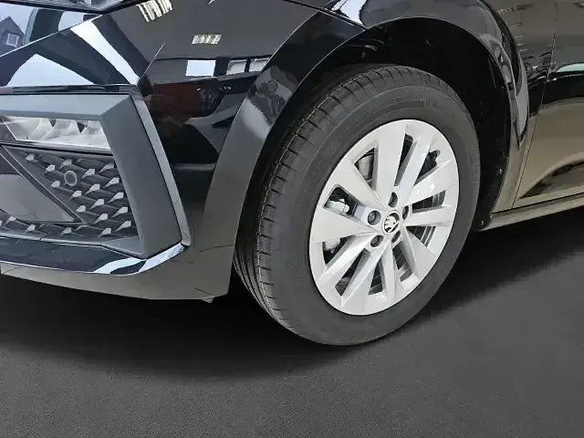 Gebraucht Skoda Scala Selection 116 PS (85 kW) 2024 Schwarz Kleinwagen