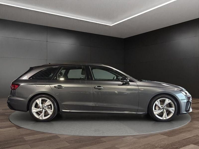 Gebraucht Audi A4 S-Line 204 PS (150 kW) 2023 Daytonagrau Kombi