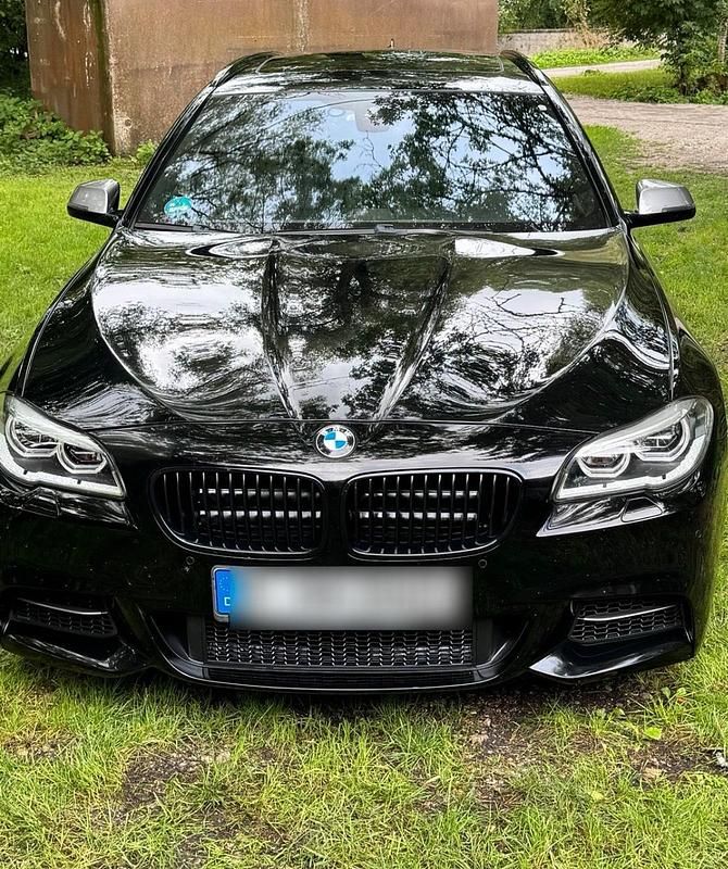 Schwarz Gebraucht 2014 BMW M550 Shadowline Limousine | 21.000 € (Guter Preis) - Bild 1/4