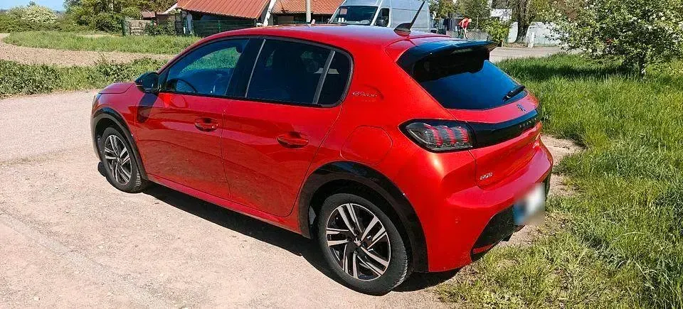 Gebraucht Peugeot 208 GT-line 131 PS (96 kW) 2020 Rot Kleinwagen