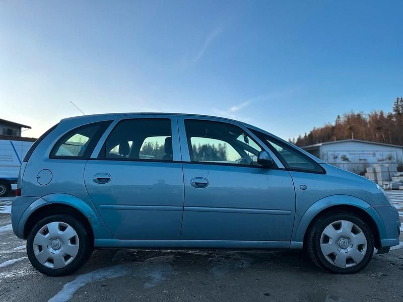 Gebraucht Opel Meriva 104 PS (76 kW) 2009 Van / Kleinbus