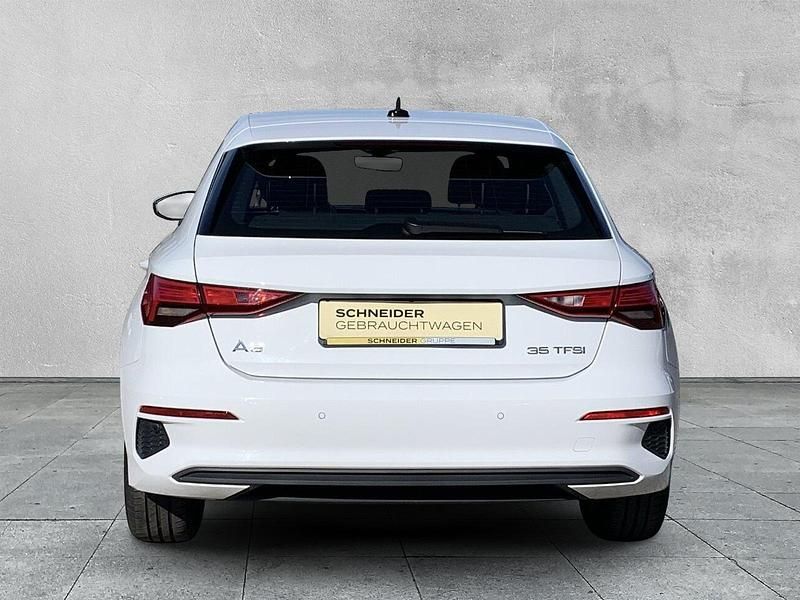 Gebraucht Audi A3 Basis 150 PS (110 kW) 2022 Weiß Limousine