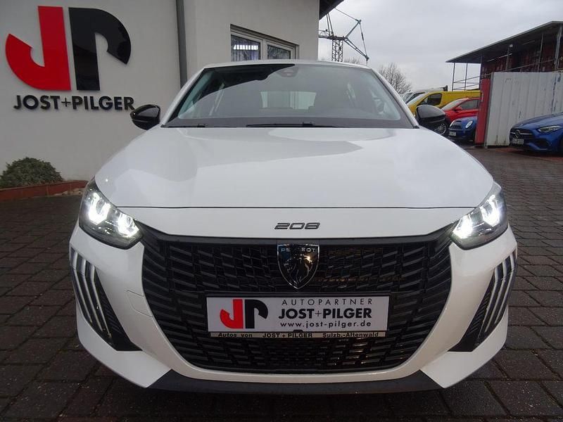 Weiß Gebraucht 2024 Peugeot 208 Active Kleinwagen | 15.690 € (Guter Preis) - Bild 1/4