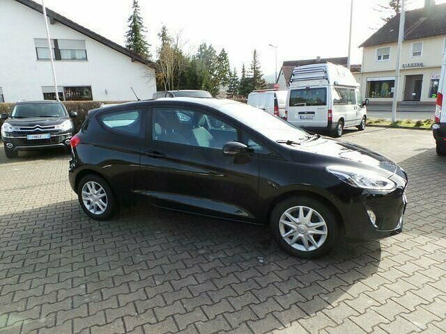 Gebraucht Ford Fiesta Cool & Connect 101 PS (74 kW) 2019 Iridiumschwarz Limousine