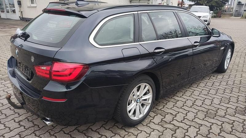 Gebraucht BMW 535 313 PS (230 kW) 2012 Blau Kombi