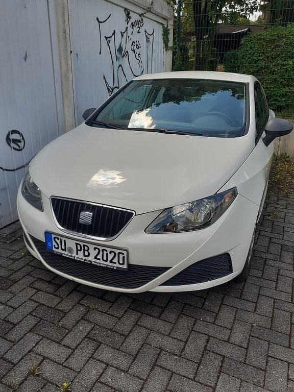 Weiß Gebraucht 2011 Seat Ibiza SC Kleinwagen | 1.500 € (Superpreis) - Bild 1/3