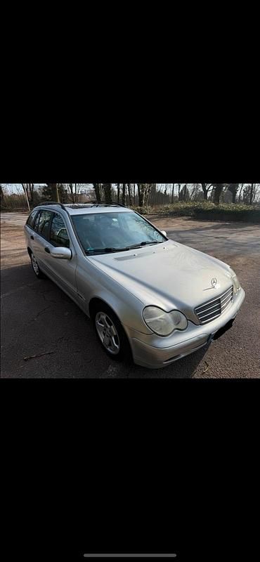 Gebraucht Mercedes C180 143 PS (105 kW) 2002 Silber Kombi