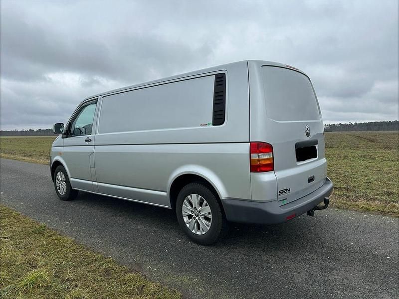 Usata VW Transporter 131 CV (96 kW) 2004 Argento Furgone