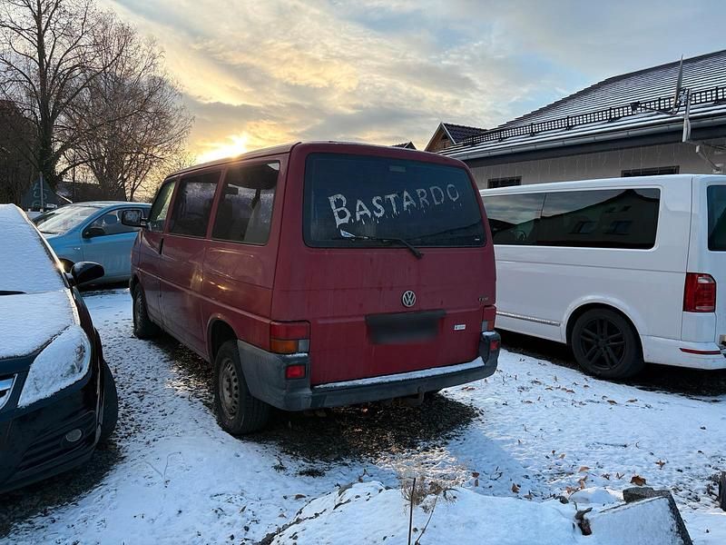Gebraucht VW Transporter 102 PS (75 kW) 1999 Rot Van