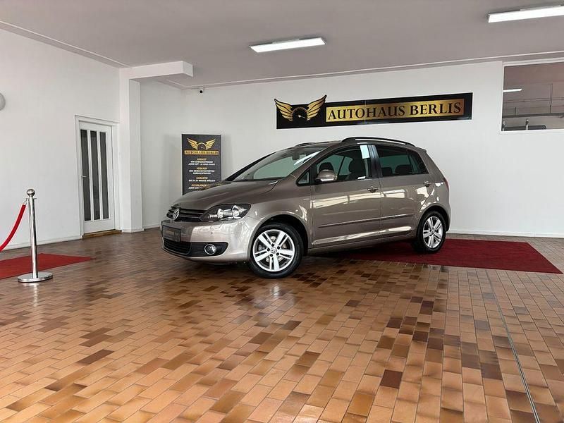 Gebraucht VW Golf Plus Cross Life 122 PS (89 kW) 2013 Braun Van / Kleinbus