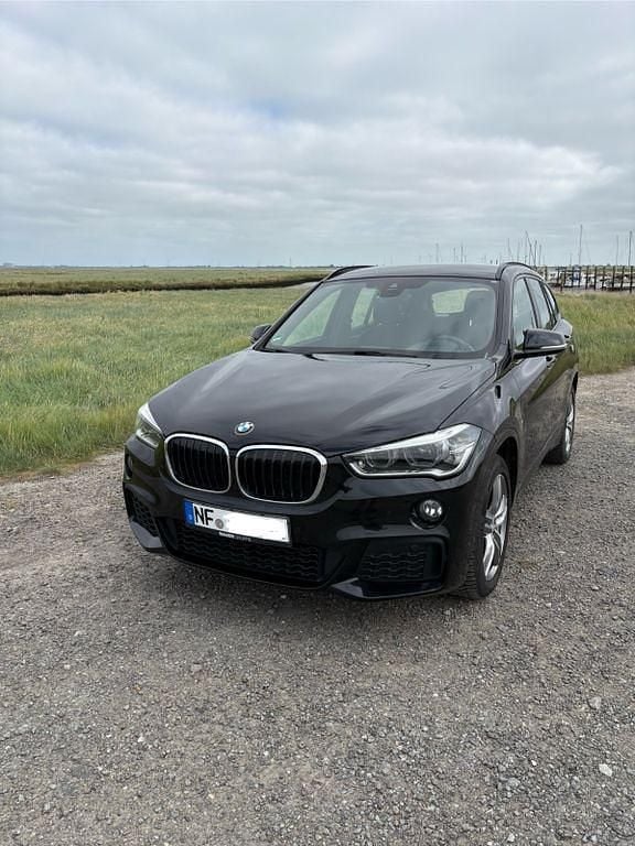 Schwarz Gebraucht 2018 BMW X1 M Sport SUV | 17.250 € (Guter Preis) - Bild 1/4