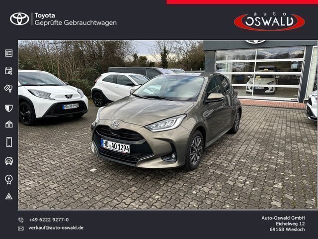 Gebraucht 2024 Toyota Yaris Hybrid Team Kleinwagen | 25.990 € (Etwas zu teuer) - Bild 1/4