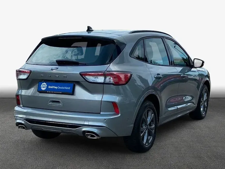 Gebraucht Ford Kuga ST-Line 150 PS (110 kW) 2023 Solar silver metallic SUV