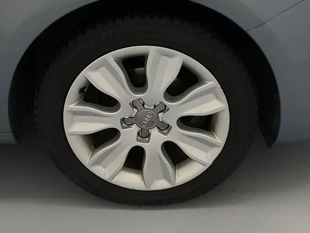 Gebraucht Audi A1 Sport 86 PS (63 kW) 2013 Sphaerenblau Kleinwagen