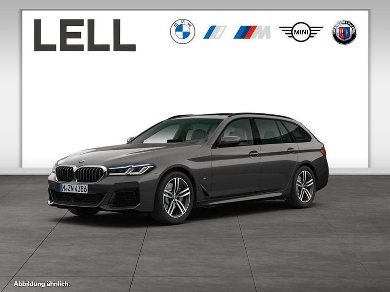 Grau Gebraucht 2021 BMW 520 M Sport Kombi | 33.850 € (Teuer) - Bild 1/4