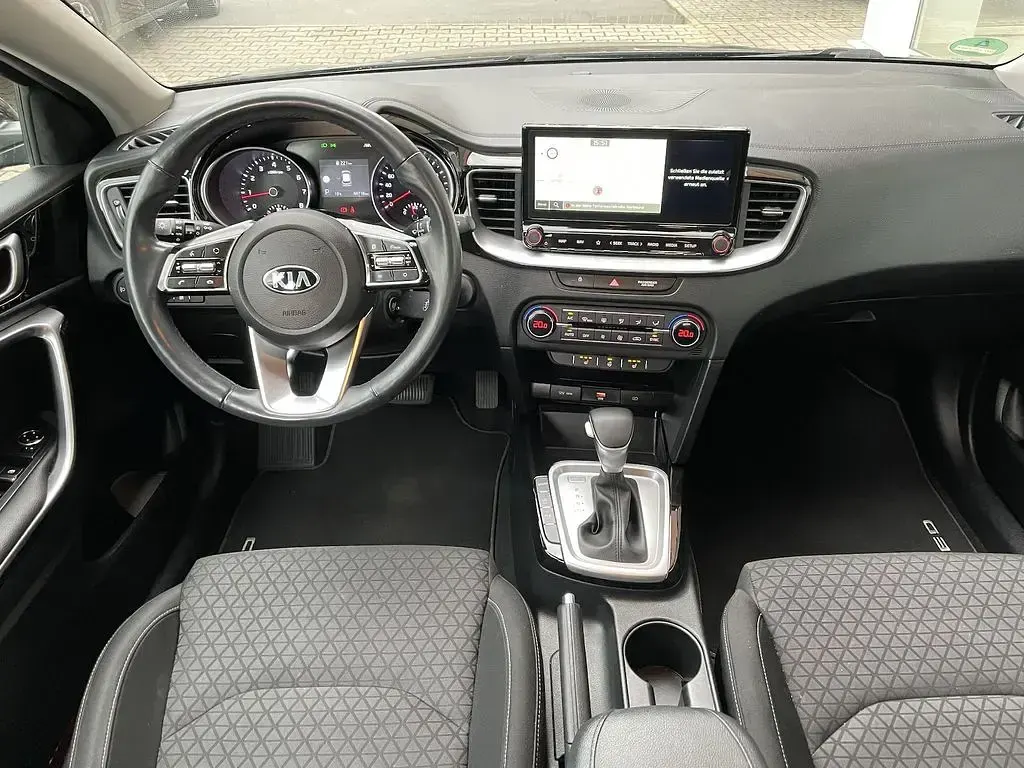 Gebraucht Kia Ceed Sportswagon Vision 160 PS (117 kW) 2021 Schwarz Kombi