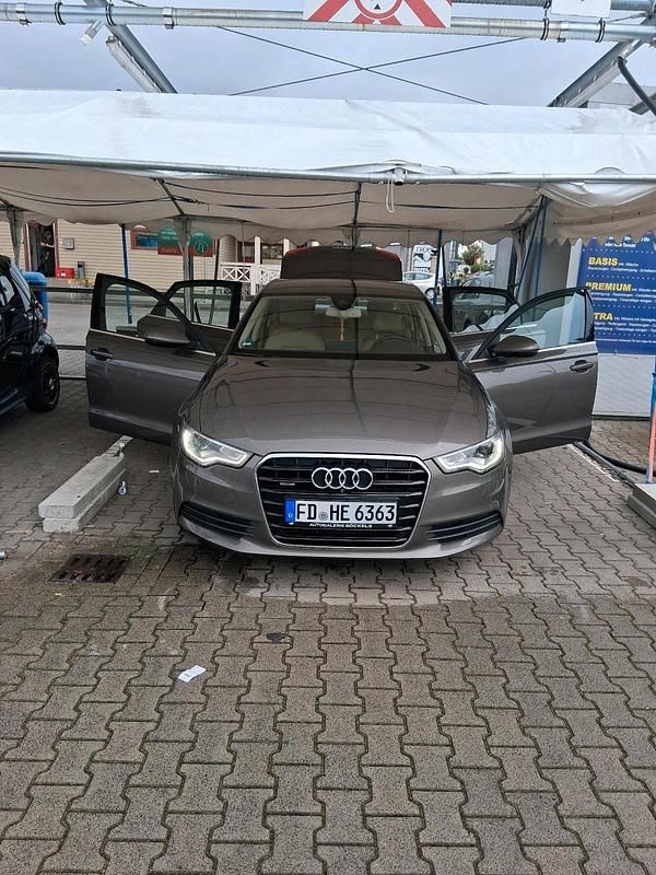 Braun Gebraucht 2011 Audi A6 Limousine | 12.000 € (Fairer Preis) - Bild 1/4