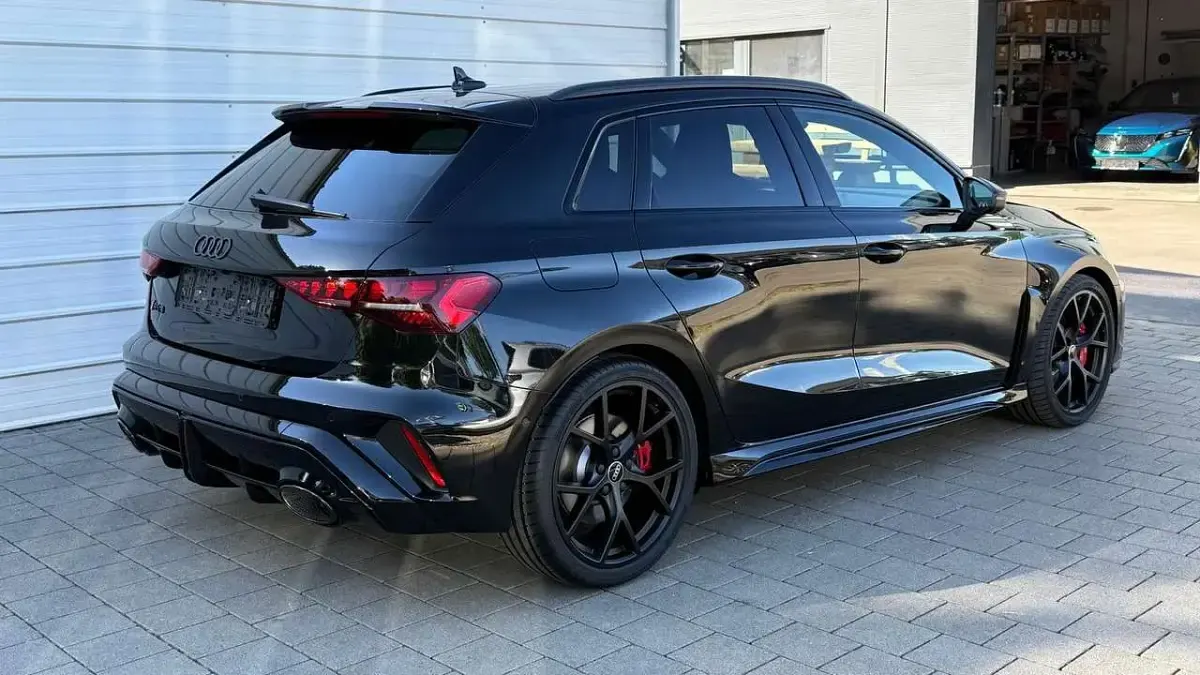 Neu Audi RS3 400 PS (294 kW) 2026 Mythosschwarz metallic Limousine