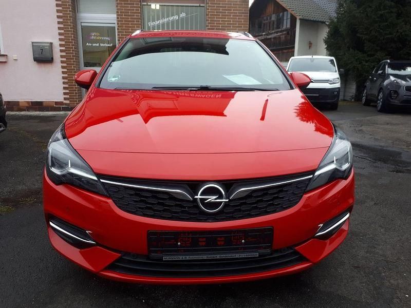Używany Opel Astra Elegance 131 KM (96 kW) 2020 Czerwony Kombi