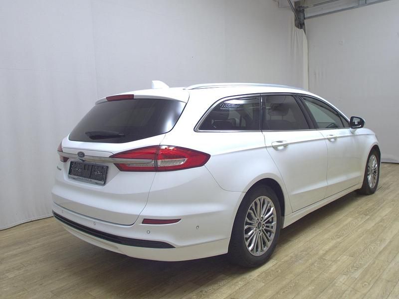 Gebraucht Ford Mondeo Titanium 150 PS (110 kW) 2021 Frost weiss Kombi