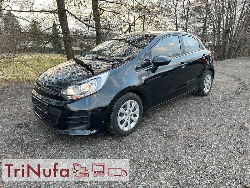 Gebraucht Kia Rio 84 PS (61 kW) 2016 Schwarz Kleinwagen