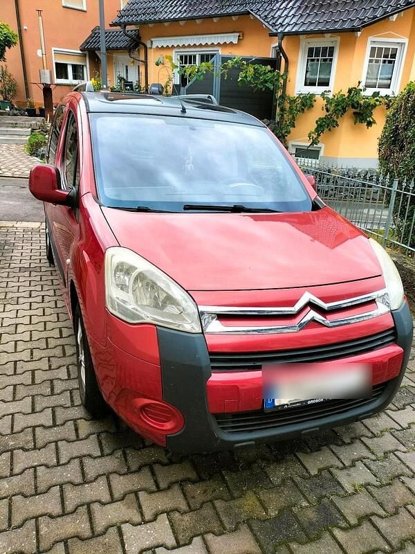 Rot Gebraucht 2009 Citroën Berlingo Van / Kleinbus | 2.450 € (Guter Preis) - Bild 1/4