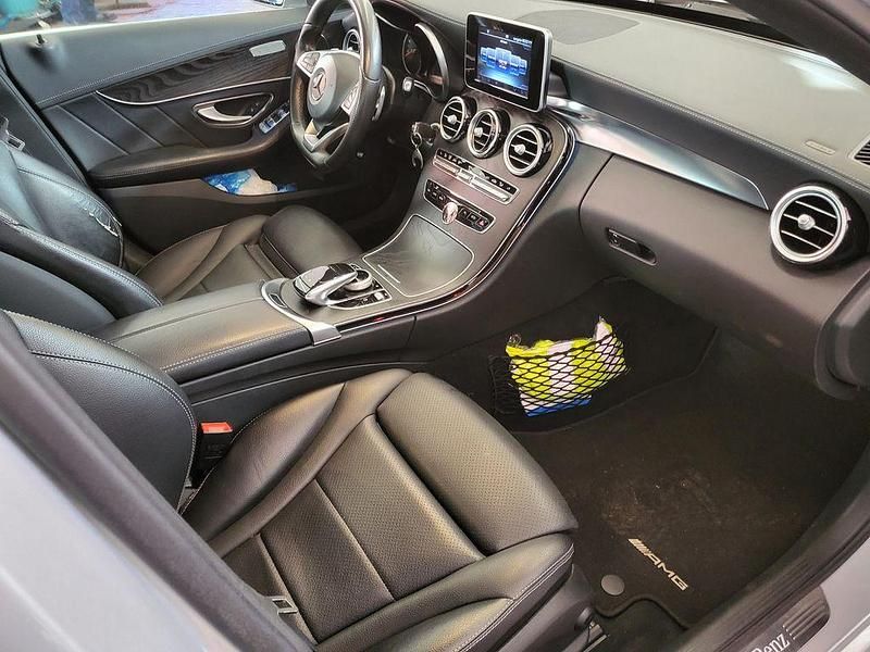 Gebraucht Mercedes C250 AMG line 211 PS (155 kW) 2015 Silber Limousine