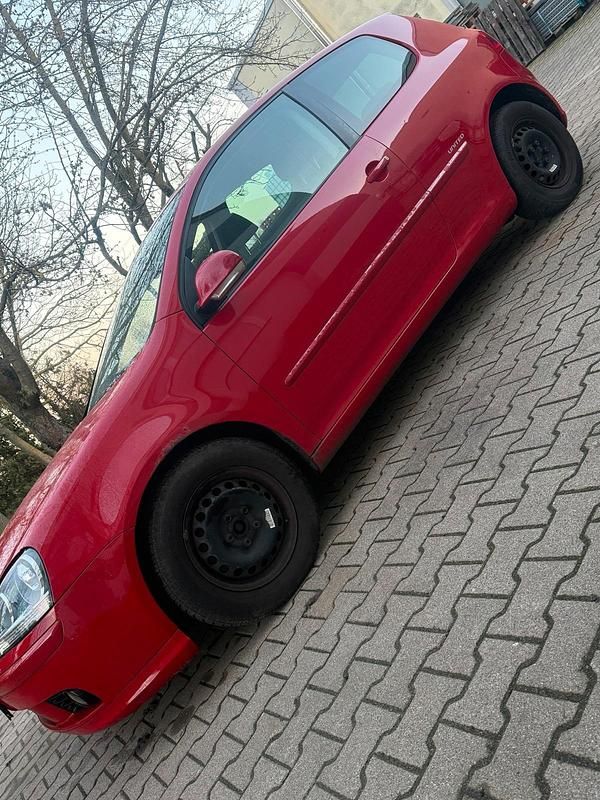 Gebraucht VW Golf V 122 PS (89 kW) 2008 Rot Kleinwagen