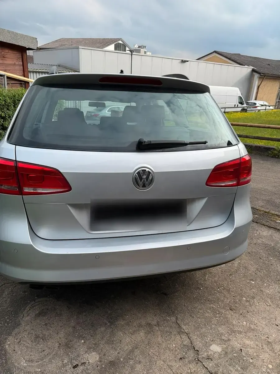 Gebraucht VW Passat 140 PS (102 kW) 2012 Silber Kombi