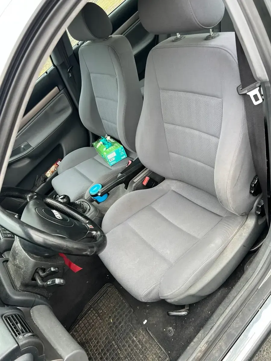 Gebraucht Audi A4 125 PS (91 kW) 1997 Silber Limousine