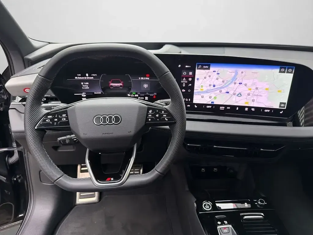 Gebraucht Audi Q6 e-tron Ambiente 285 kW (388 PS) 2025 Mythosschwarz metallic SUV