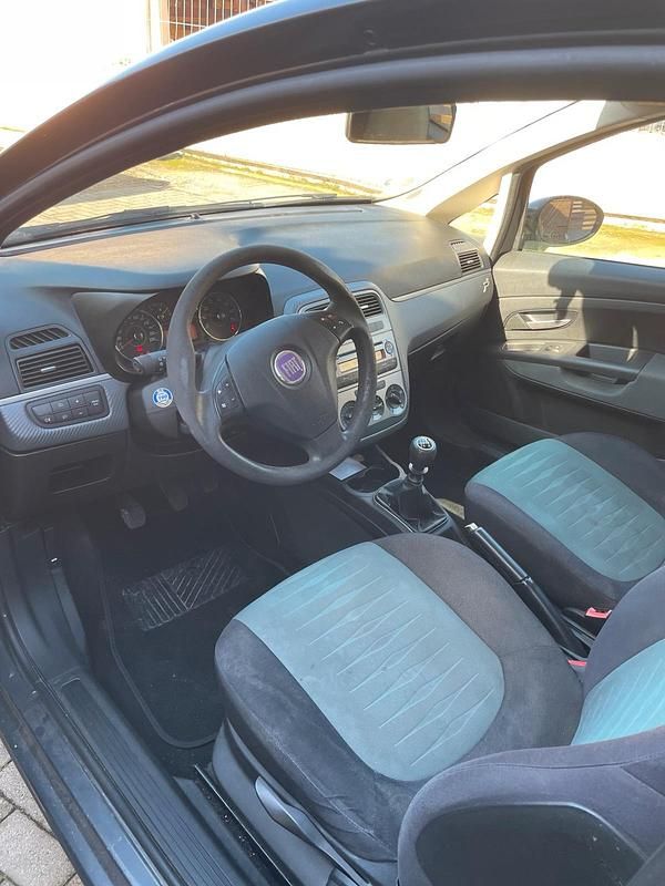 Usata Fiat Punto 2009 Grigio Utilitaria