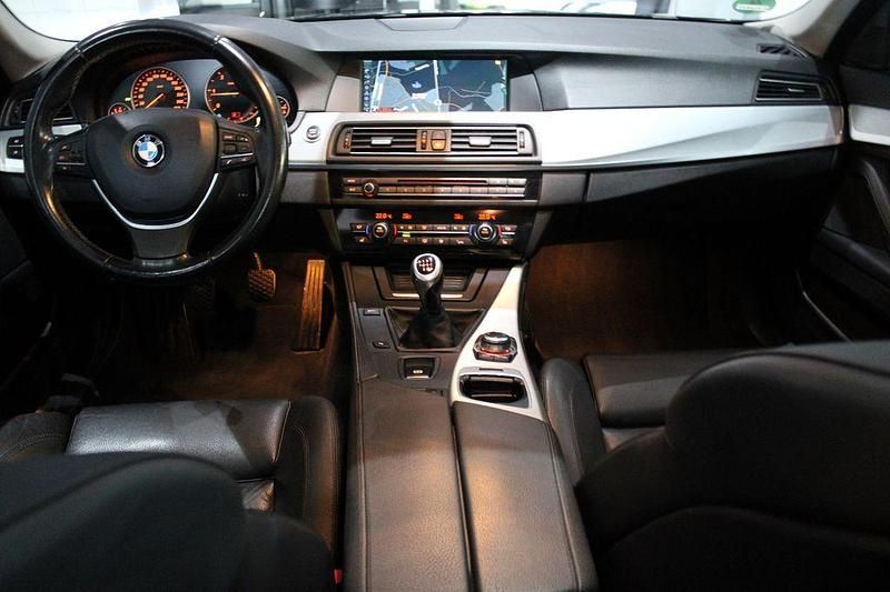 Gebraucht BMW 525 Performance 204 PS (150 kW) 2010 Schwarz Limousine