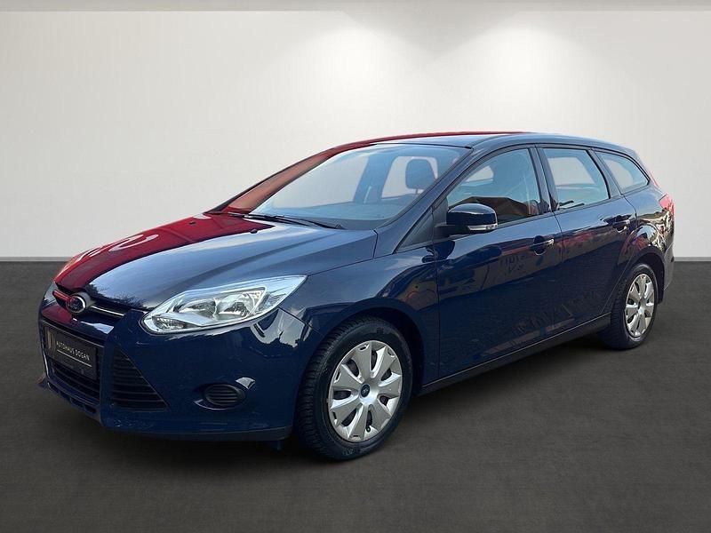 Blau Gebraucht 2013 Ford Focus Trend Kombi | 5.980 € (Etwas zu teuer) - Bild 1/4