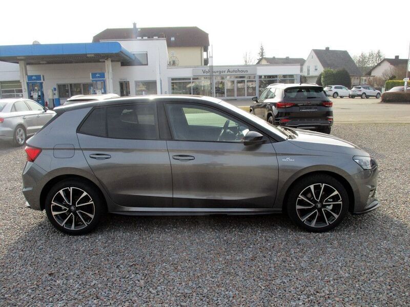 Grau Neu 2025 Skoda Fabia Monte Carlo Limousine | 23.799 € (Fairer Preis) - Bild 1/4