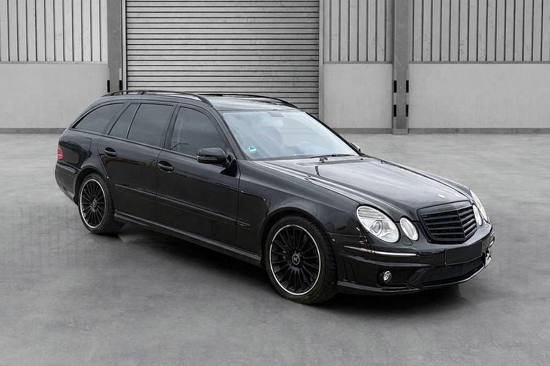 Gebraucht Mercedes E500 AMG 387 PS (284 kW) 2007 Schwarz Kombi