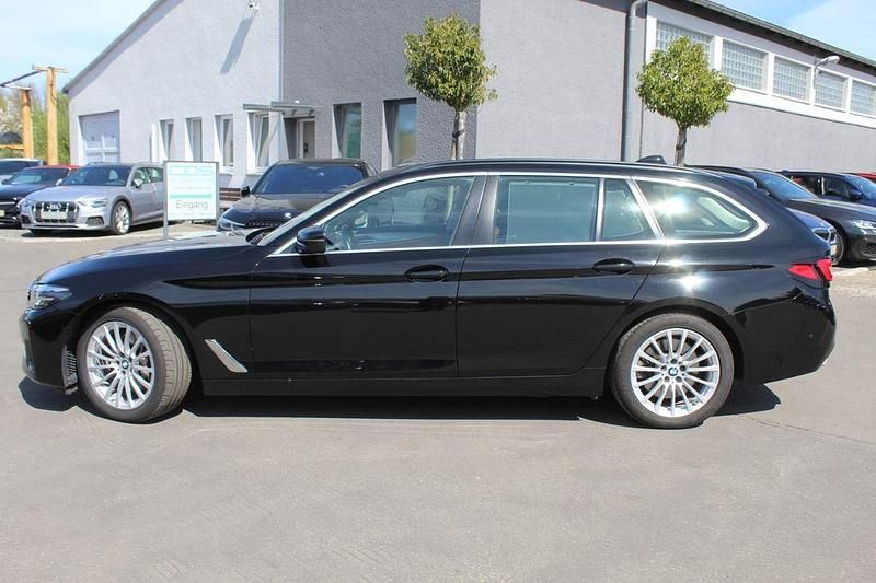 Schwarz ii Gebraucht 2020 BMW 530 Kombi | 28.980 € (Guter Preis) - Bild 1/4