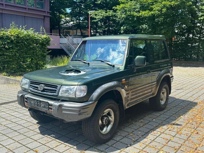 Grün Gebraucht 2001 Hyundai Galloper SUV | 3.900 € - Bild 1/4
