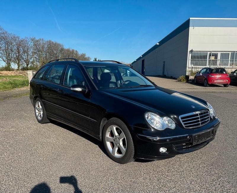 Gebraucht Mercedes C220 150 PS (110 kW) 2007 Schwarz Kombi