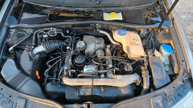 Gebraucht VW Passat 150 PS (110 kW) 2002 Grau Kombi