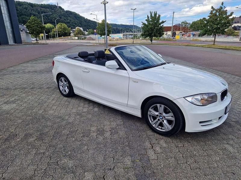 Gebraucht 2010 BMW 118 Cabriolet Cabrio | 6.300 € (Guter Preis) - Bild 1/4