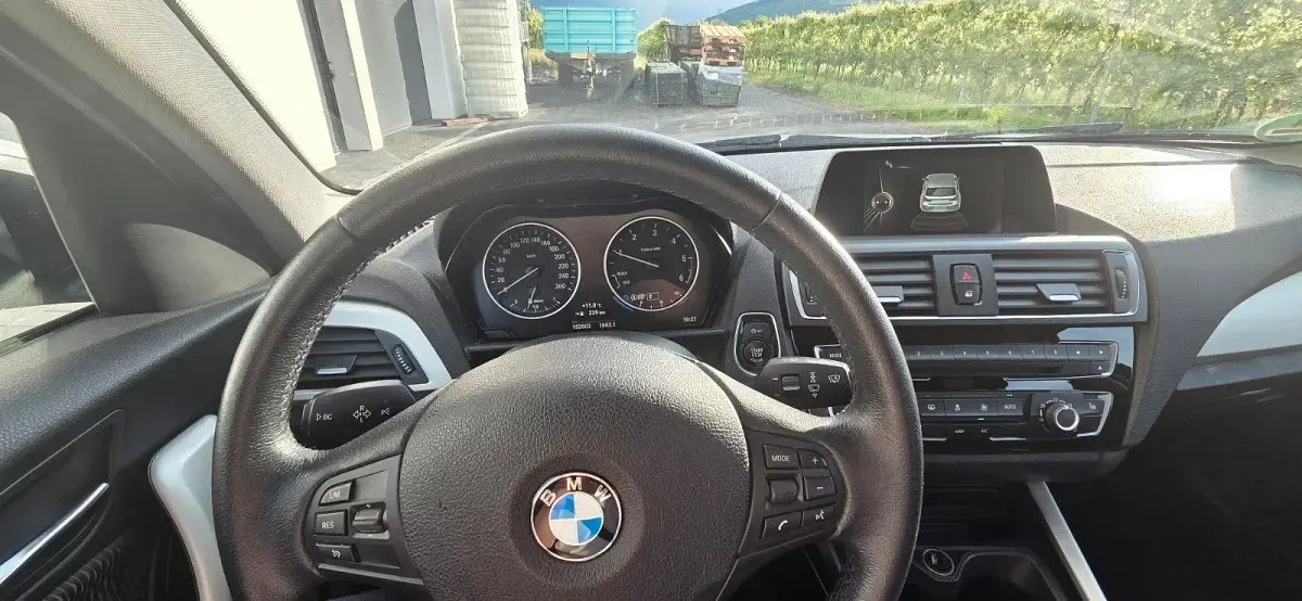 Używany BMW 116 116 KM (85 kW) 2016 Srebrny Hatchback