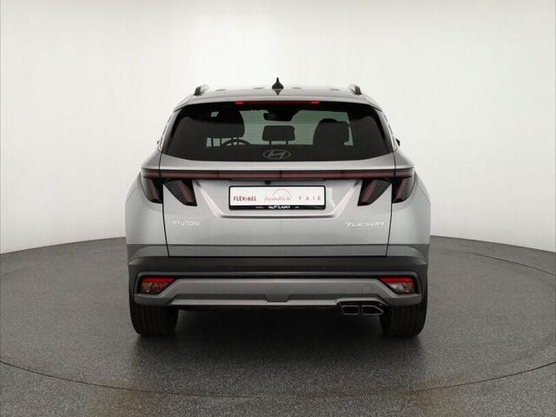 Neu Hyundai Tucson 160 PS (117 kW) 2025 Silber SUV