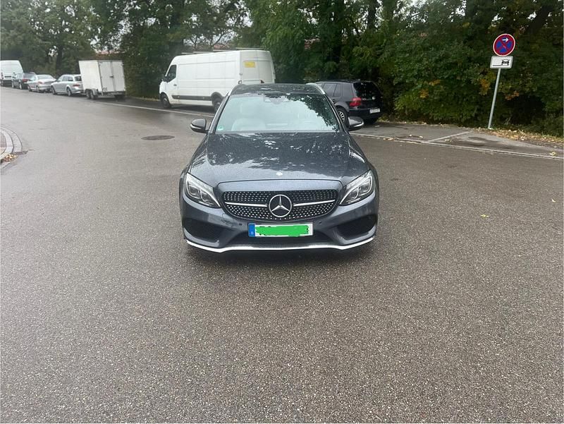 Grau Gebraucht 2016 Mercedes C250 AMG line Kombi | 16.299 € (Guter Preis) - Bild 1/4
