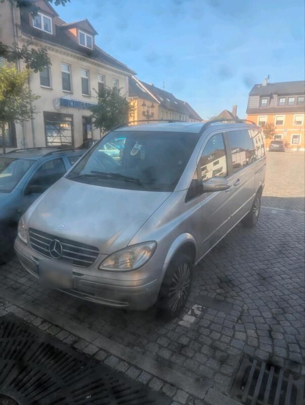 Silber Gebraucht 2006 Mercedes Viano Van / Kleinbus | 8.000 € (Superpreis) - Bild 1/4