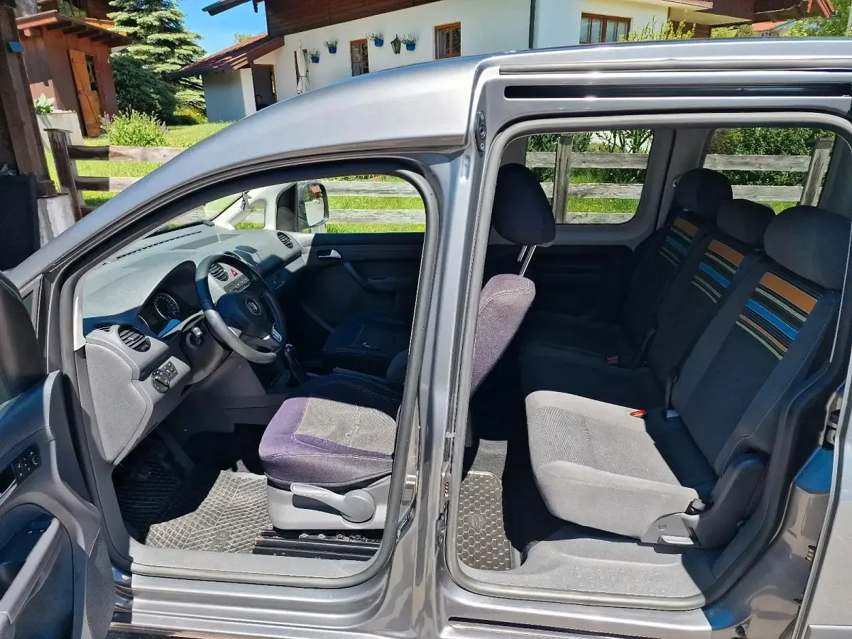 Occasion VW Caddy 116 ch (85 kW) 2013 Gris Monospace