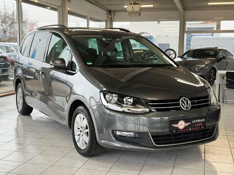 Gebraucht VW Sharan Comfortline 184 PS (135 kW) 2015 Grau Van / Kleinbus