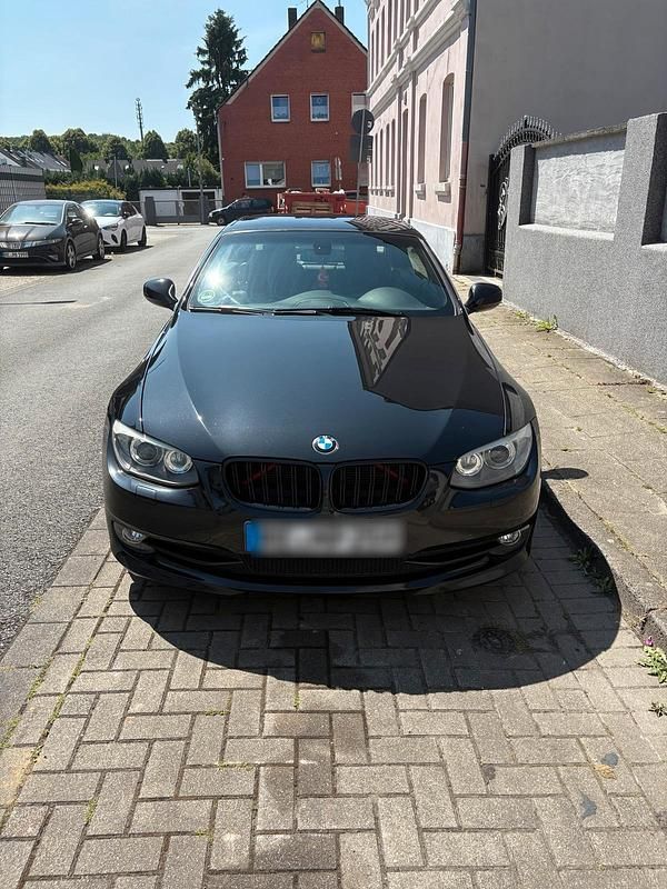 Schwarz Gebraucht 2012 BMW 325 Cabriolet Cabrio | 13.500 € (Guter Preis) - Bild 1/4