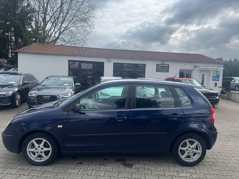 Gebraucht VW Polo Basis 64 PS (47 kW) 2003 Blau Limousine