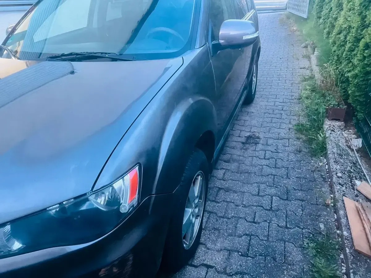 Gebraucht Mitsubishi Outlander 156 PS (114 kW) 2011 Braun SUV